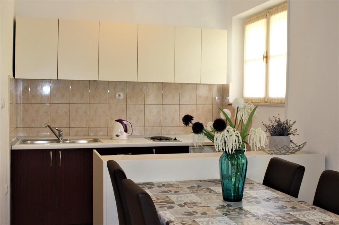 Apartments Raos Makarska Ngoại thất bức ảnh