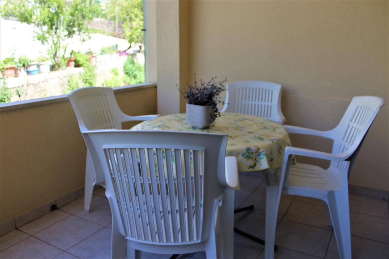 Apartments Raos Makarska Ngoại thất bức ảnh