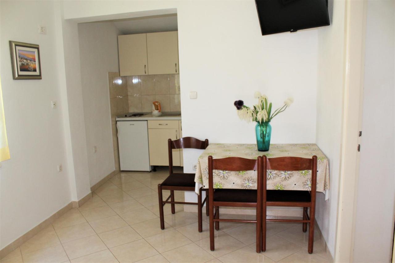 Apartments Raos Makarska Ngoại thất bức ảnh