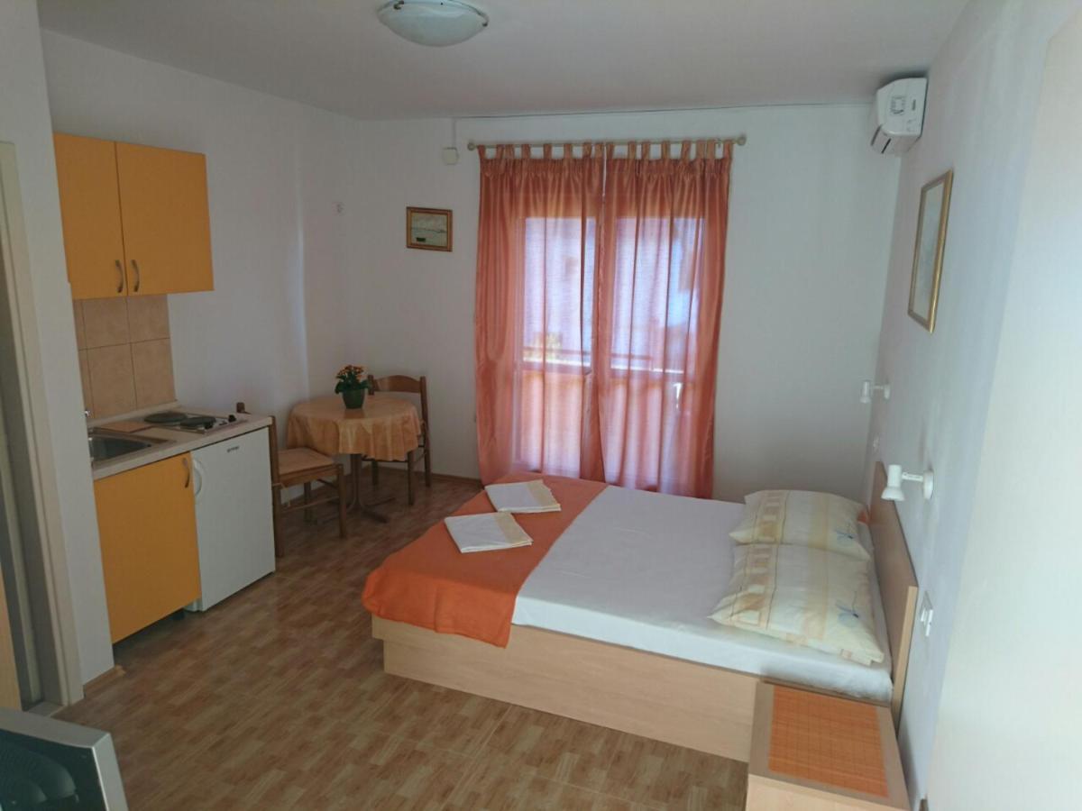 Apartments Raos Makarska Ngoại thất bức ảnh