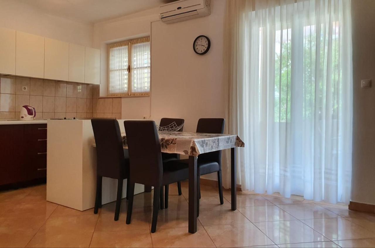 Apartments Raos Makarska Ngoại thất bức ảnh
